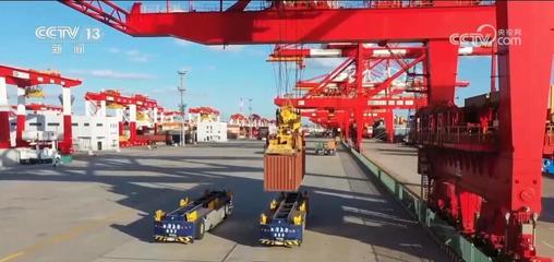 從“1”到“21” 自貿(mào)區(qū)十年蝶變，上海引領(lǐng)中國(guó)開(kāi)放新格局